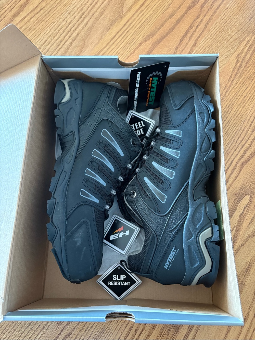 Hytest MultiSport Lo EH Steel Toe Shoes 12w. NWT